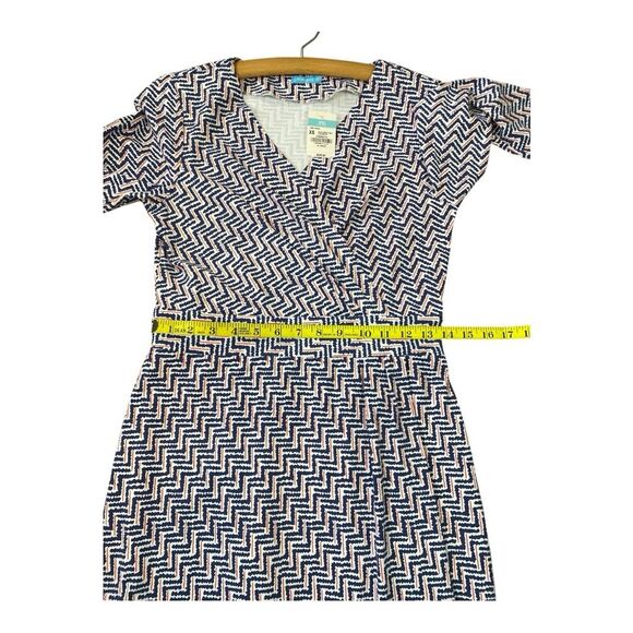 J. McLaughlin Red Navy White Chevron Pattern Dress Cinched Waist Stretchy Office - Picture 4 of 9